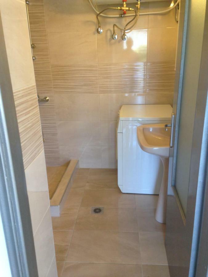 Τhe Sunny Apartments İgumeniça Dış mekan fotoğraf