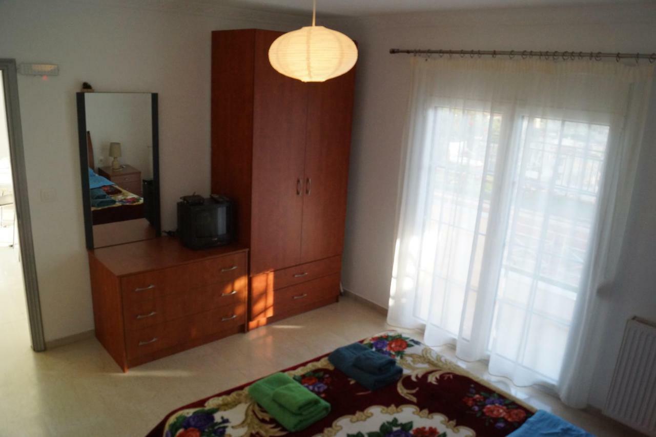 Τhe Sunny Apartments İgumeniça Dış mekan fotoğraf