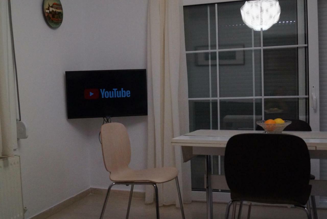 Τhe Sunny Apartments İgumeniça Dış mekan fotoğraf